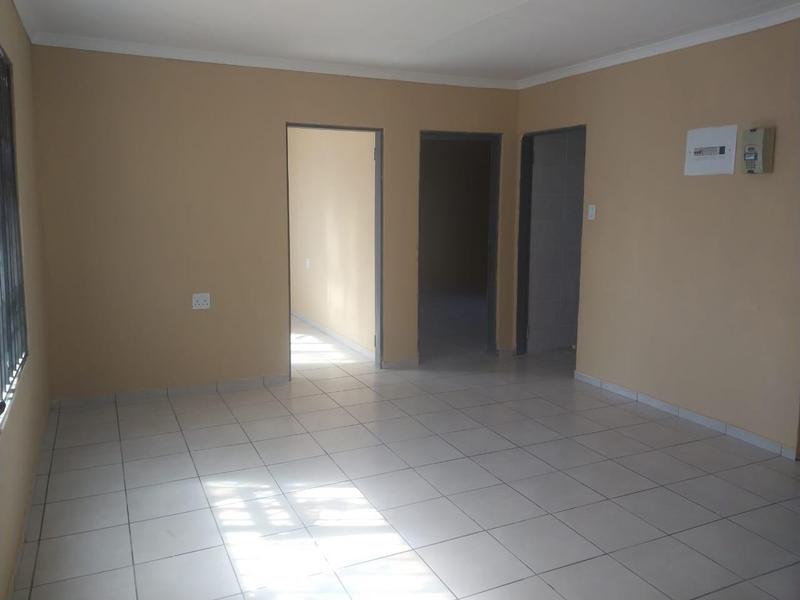 To Let 2 Bedroom Property for Rent in Mafikeng Rural North West